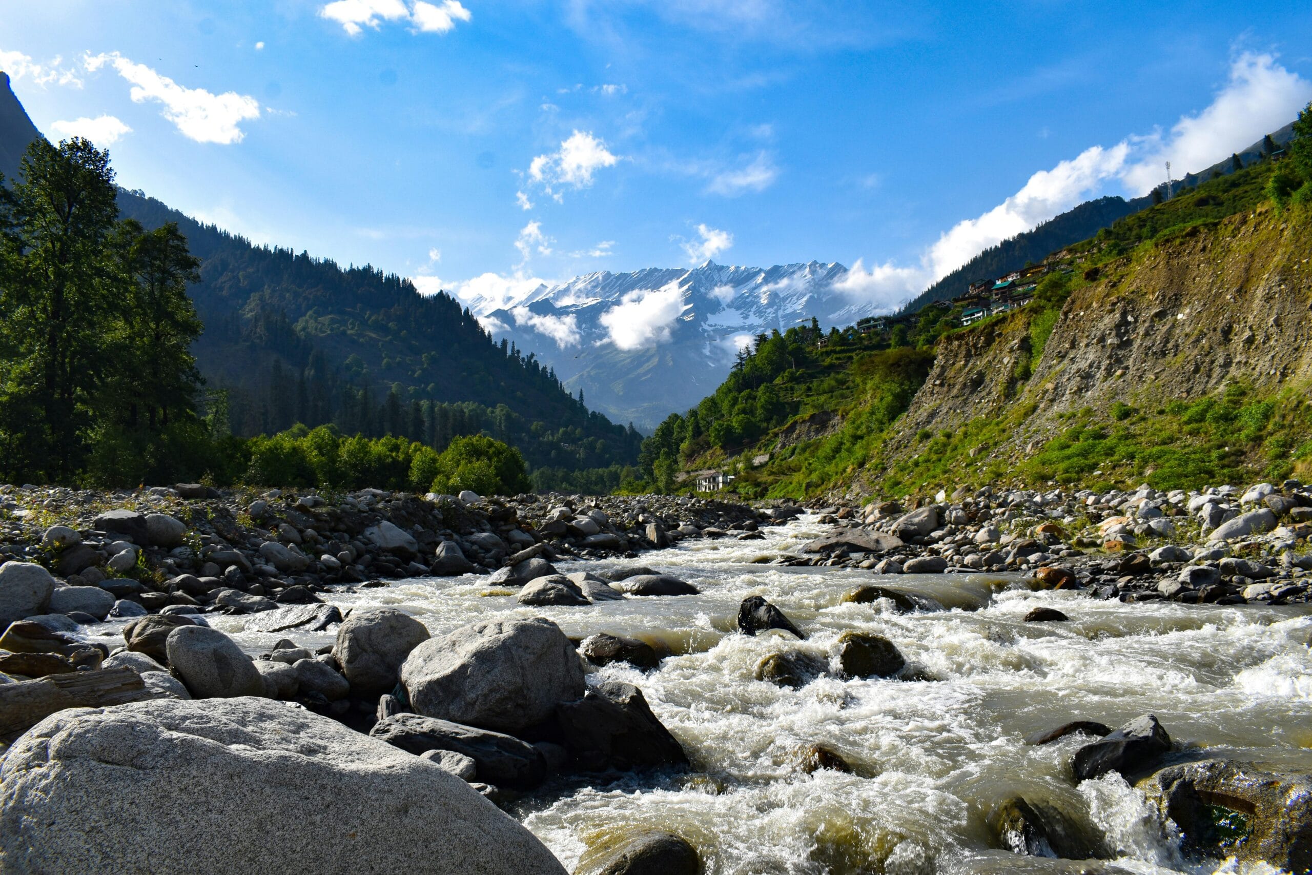 Explore the best of **Uttarakhand** with **Manoram Yatra**.